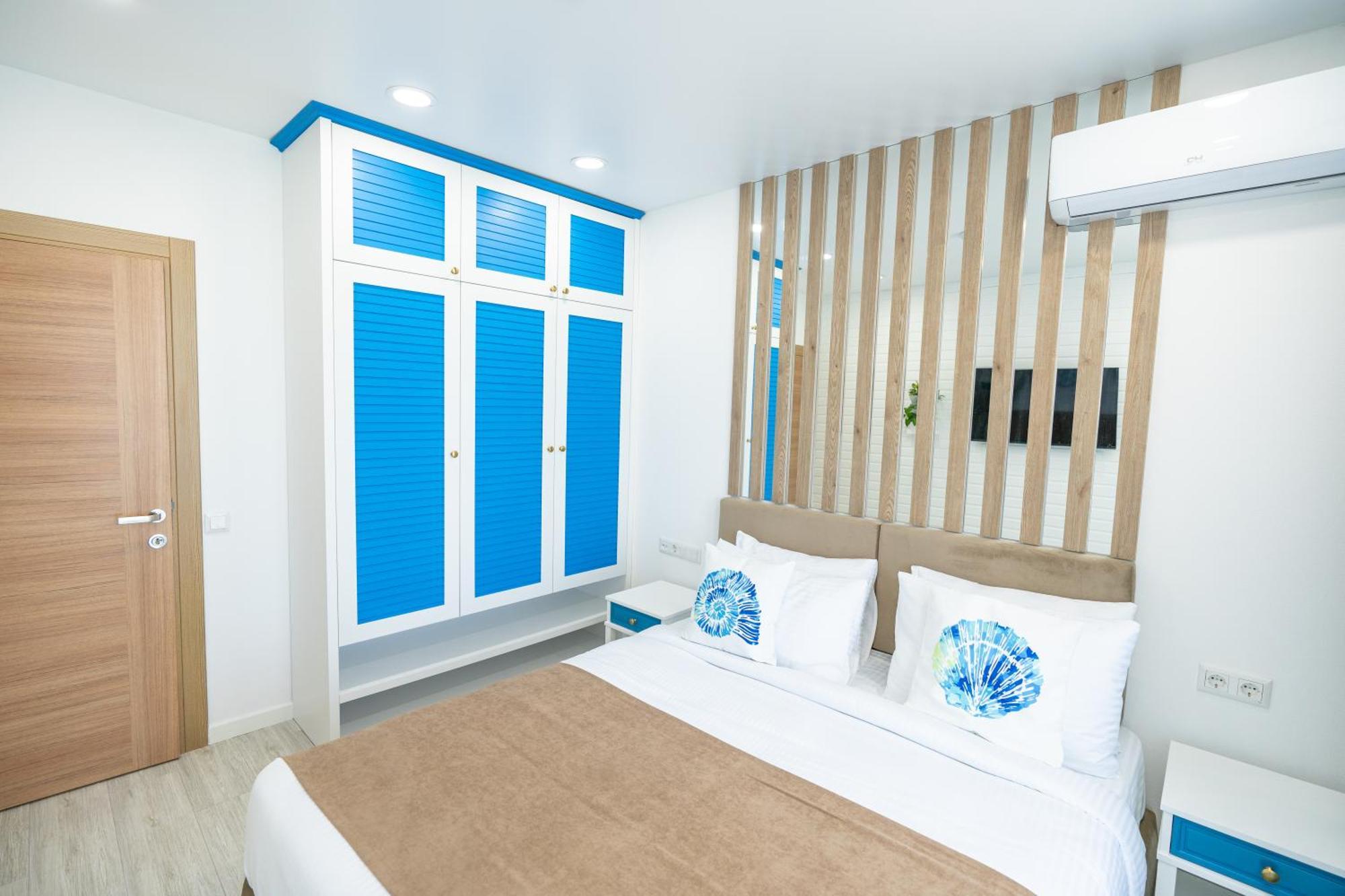 Seagull Beachfront Boutique Hotel Batumi Habitación foto