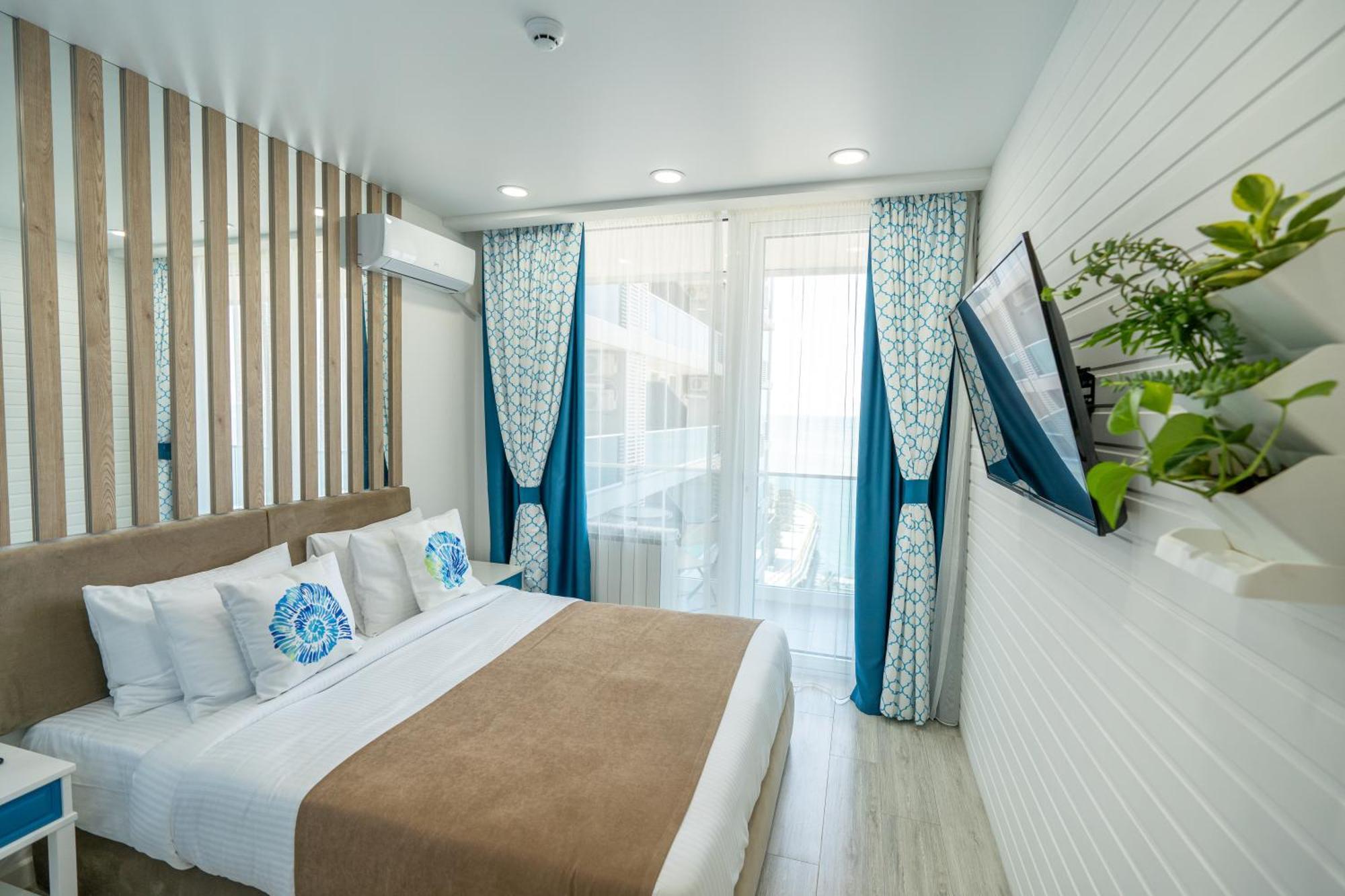 Seagull Beachfront Boutique Hotel Batumi Habitación foto